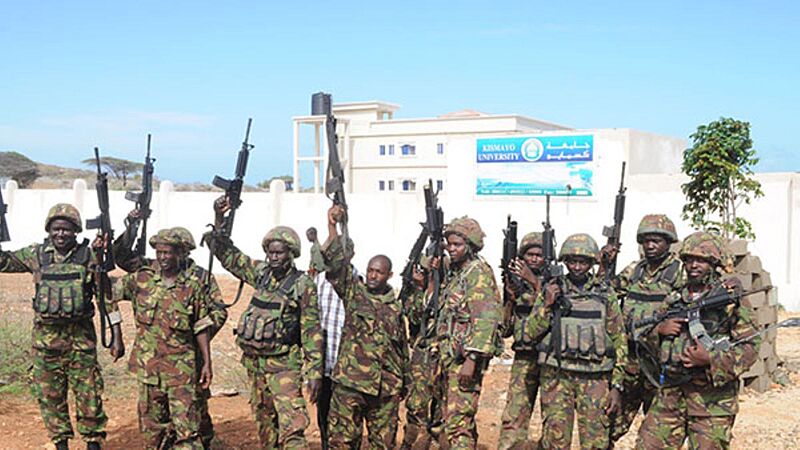Kenyan soldiers celebrate in Kismayo