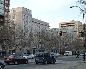 Archivo:Ministerio de Defensa de España (Madrid) 01