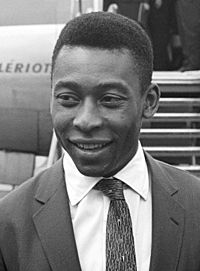Archivo:Pelé Schiphol 1962 (cropped)