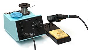 Archivo:Soldering Station Weller 2