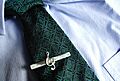 Treble clef tie clip
