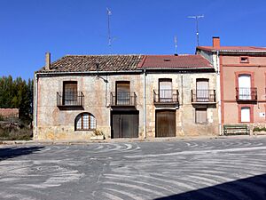 Archivo:04-ALDEA DE SAN ESTEBAN-2010