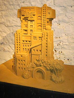 Archivo:Ausstellung "Magic sand" mit Sandskulpturen nach Disney-Filmen in der Festung Dinant