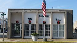 Boonville city hall.jpg