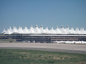 Archivo:Denver International Airport