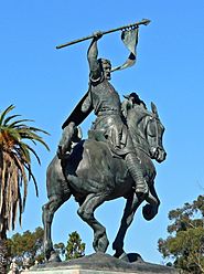 Archivo:Detalle de la estatua el Cid (Parque de Balboa)