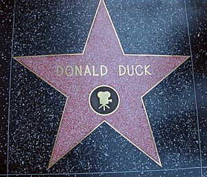 Archivo:Donald Duck Star on the Walk of Fame