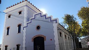 Archivo:Edificio de la antigua alcoholera de San Pedro Alcántara