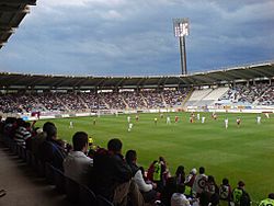 Archivo:EstadioReinodeLeón