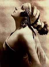 Archivo:Eugenia Zuffoli - Jan 1922 Photoplay