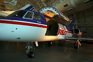 Archivo:FedEx Dassault Falcon 20