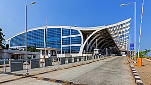 Archivo:Goa-Vasco 03-2016 12 Dabolim Airport