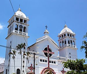 Archivo:Iglesia de Santa Lucía, Juayúa.