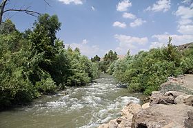 Jordan River in area of Jordan River park in summer 2011 (2).JPG