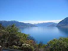 Archivo:Lake Hawea, New Zealand