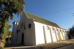 Archivo:Lolol iglesia (42003359342)