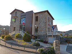 Mairie Lalevade d'Ardeche.jpg