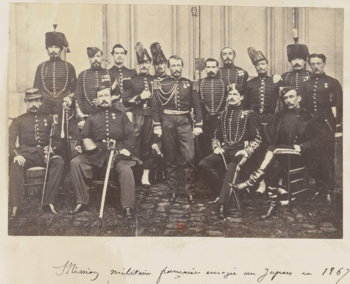 Archivo:Members of French Military Mission to Japan in 1867
