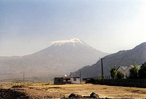 Archivo:Mount ararat from east of dogubeyazit