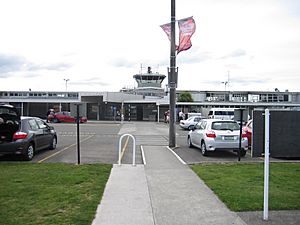 Archivo:Nelson Airport terminal