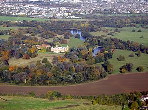 Archivo:Osterley Park aerial view