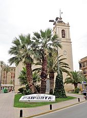 Archivo:Paiporta. Església de Sant Jordi i plaça