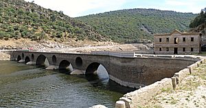 Archivo:Puente del Cardenal, Monfragüe
