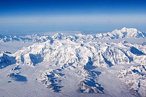 Archivo:Saint Elias Mountains