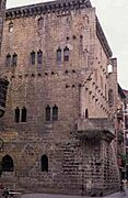 Torre luzea