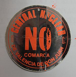 Archivo:1975 no a la central nuclear en Valencia de Don Juan