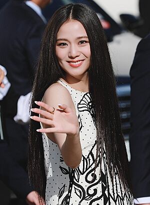 Archivo:210928 Jisoo