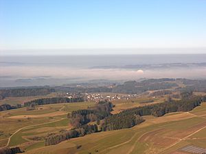 Archivo:Aerial View overhead Rickenbach 14.02.2008 14-54-40