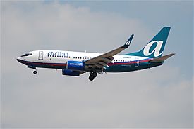 Airtran Boeing 737-700; N184AT@LAX;21.04.2007 466hy (4288507901).jpg