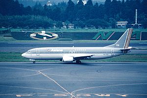 Asiana Airlines Boeing 737-4Y0 (HL7257 1749 24469) (7954721328).jpg