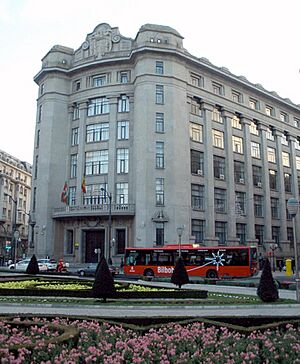 Archivo:Bilbao - Agencia Estatal de Administracion Tributaria 1
