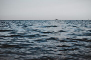 Black Sea (Unsplash)