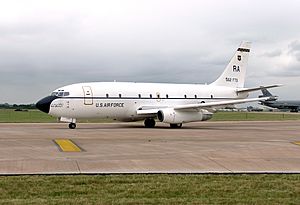 Archivo:Boeing.t43.ground.fairford.arp