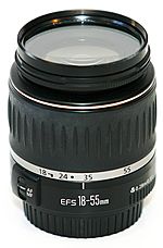 Archivo:Canon EF-S 18-55mm lens