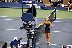 Archivo:Caroline Wozniacki at the 2010 US Open 05