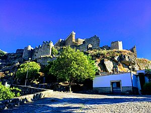 Archivo:Castillo de Montanchez Extremadura, Caceres