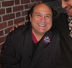 Danny Devito supporting John Kerry (01).jpg