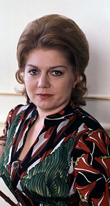 Elena Souliotis 2 Allan Warren.jpg