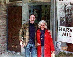 Archivo:Harvey Milk with Audrey Milk 1973