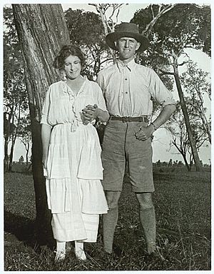 Archivo:Karen Blixen and Thomas Dinesen 1920s