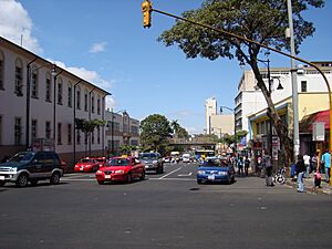 Archivo:Looking toward Hospital San Juan de Dios