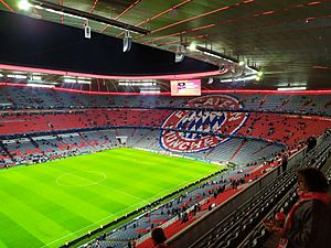 Archivo:München, Allianz Arena, innen 2019-11 (2)