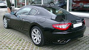 Archivo:Maserati GranTurismo rear 20071104