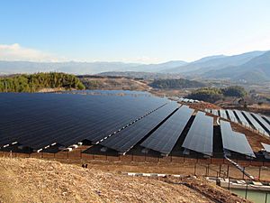 Archivo:Mount Komekura Photovoltaic power plant Jan2012