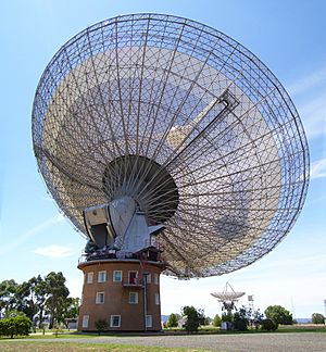 Parkes Radio Telescope 09.jpg
