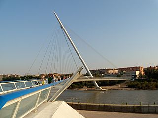 Pasarela del Voluntariado Zaragoza.jpg